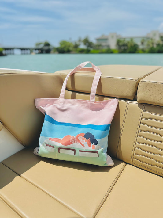 "Pages and Waves" Tote – Inspired by Hawaii 🌊