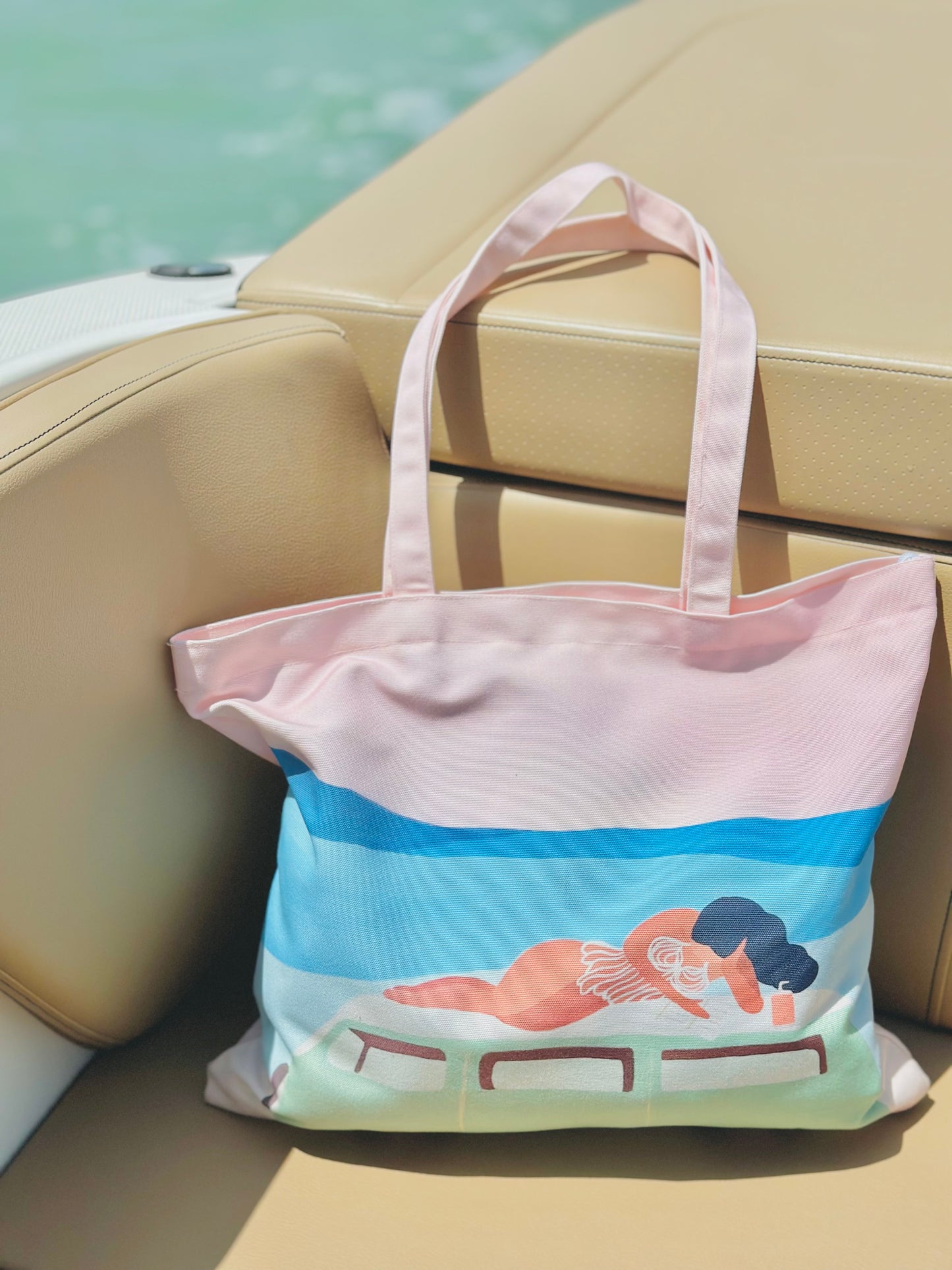 "Pages and Waves" Tote – Inspired by Hawaii 🌊
