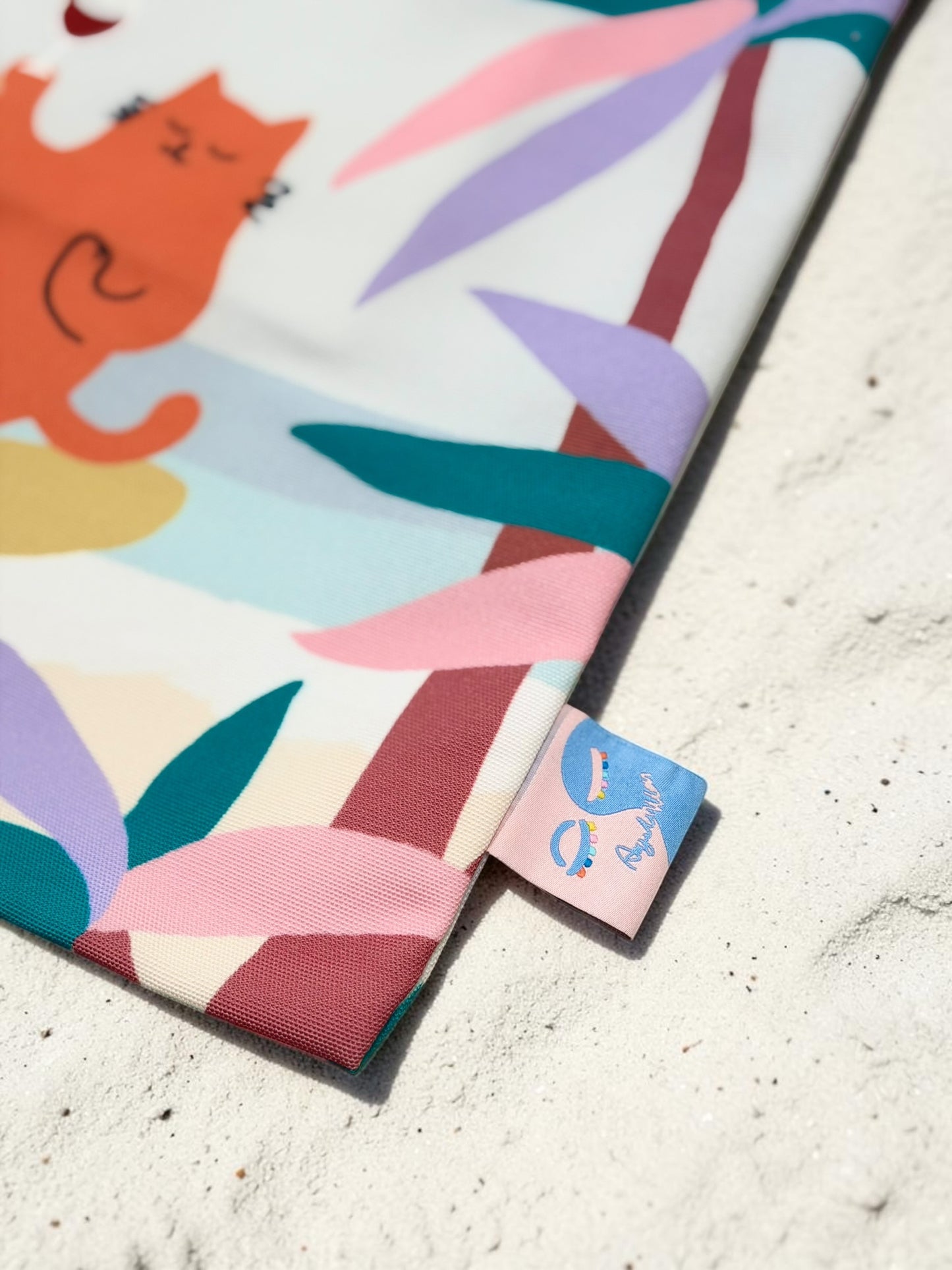 Yoga Cat Tote Bag – Hawaii-Inspired Art Tote for Calm Everyday Living